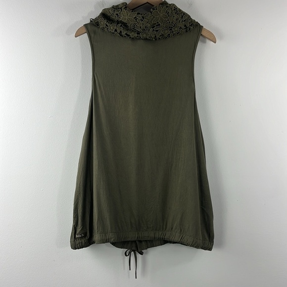 Matilda Jane Ambitious You Green Cape Vest Lace Button Up Floral Womens Size M - Picture 2 of 13